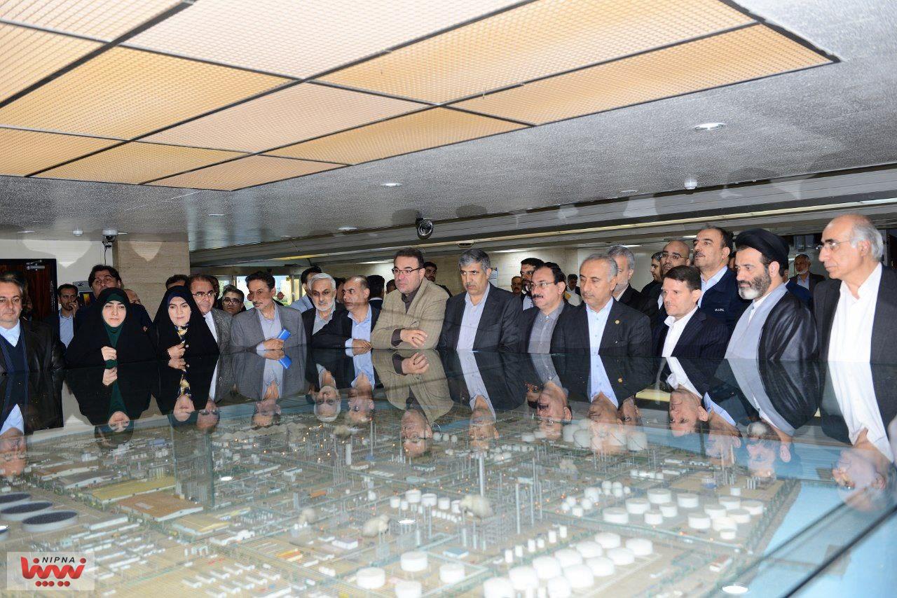 بازدید معاون‌ وزیر نفت و مدیرعامل شرکت ملی صنایع پتروشیمی از پتروشیمی بندر امام 34